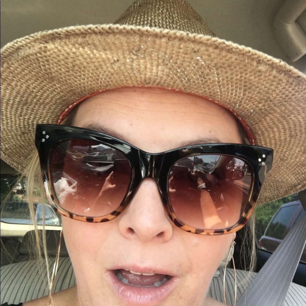 Meet your Posher, Devlin